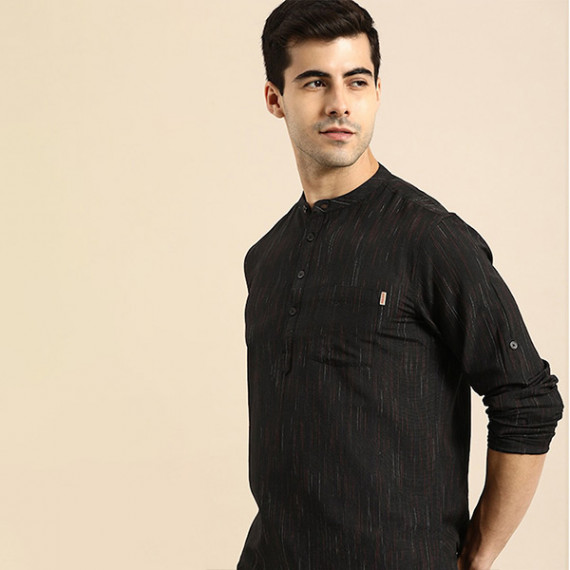 https://dailysales.in/vi/products/men-black-woven-design-kurta