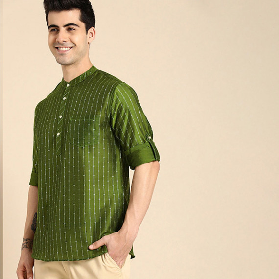 https://dailysales.in/products/men-olive-green-gold-toned-ethnic-motifs-woven-design-kurta