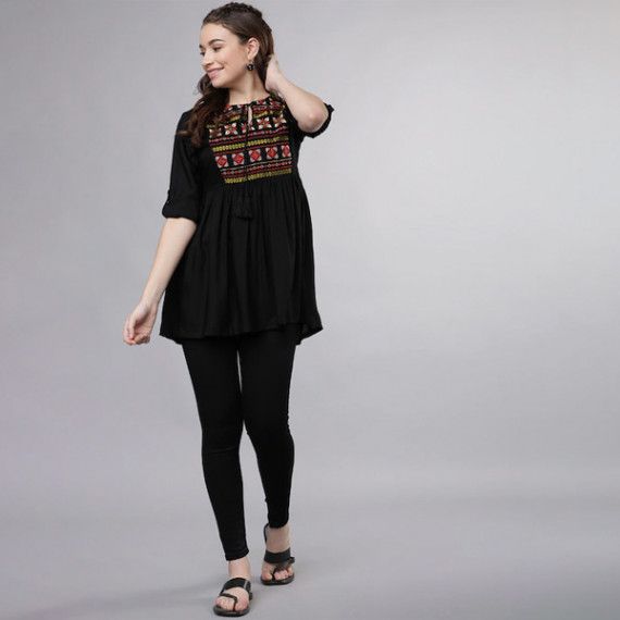 https://dailysales.in/products/women-black-solid-tunic