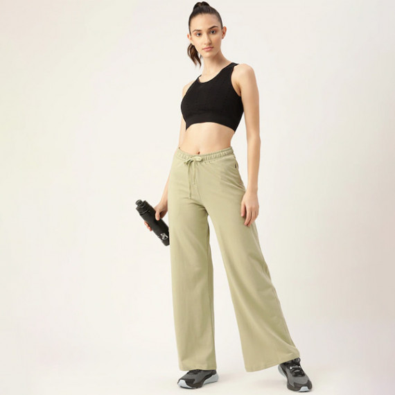 https://dailysales.in/products/women-olive-green-solid-cotton-wide-leg-track-pants