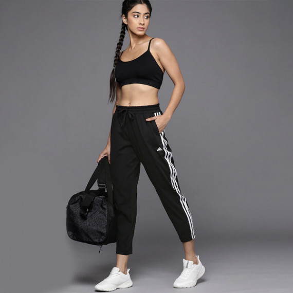 https://dailysales.in/products/women-navy-blue-graphic-5-solid-regular-fit-joggers