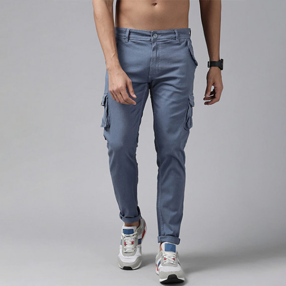 https://dailysales.in/vi/products/men-blue-solid-cargo-trousers