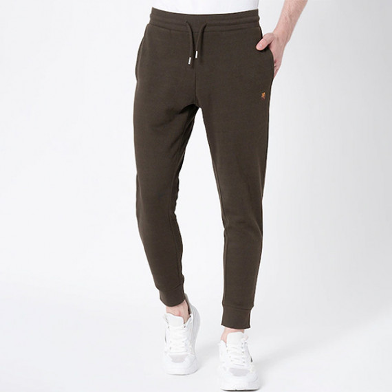https://dailysales.in/products/men-olive-solid-joggers