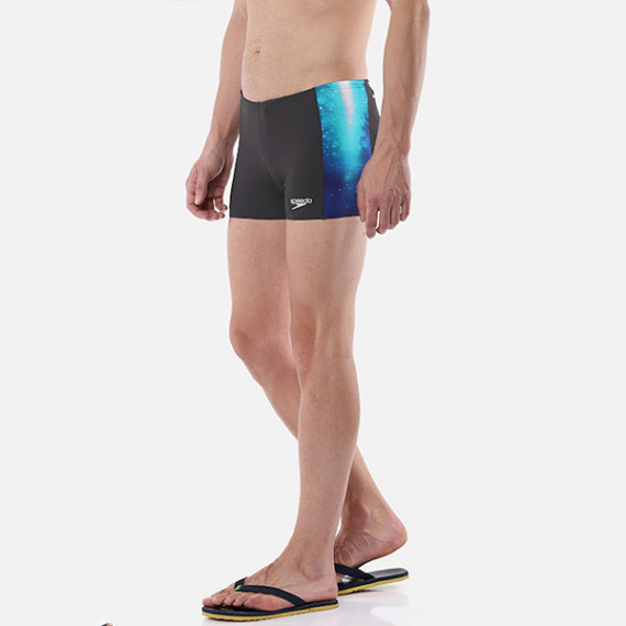 https://dailysales.in/products/navy-swimming-trunks