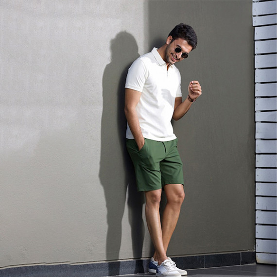 https://dailysales.in/vi/products/men-green-4way-stretch-chino-shorts