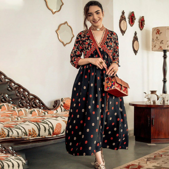 https://dailysales.in/products/black-orange-ethnic-motifs-printed-maxi-dress